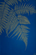 Load image into Gallery viewer, Fluorescent Fern