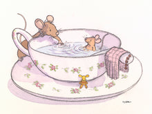 Load image into Gallery viewer, Tea cup bath for little mouse