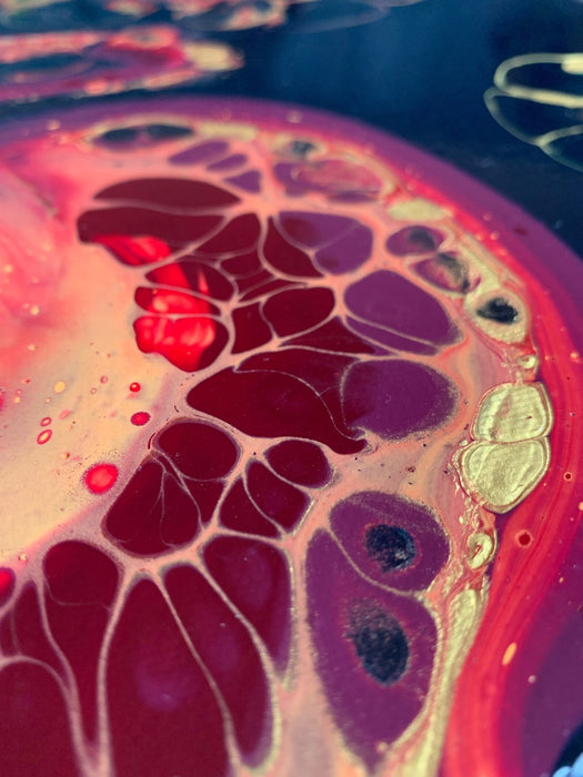 Visceral bonds (or the Pomegranate)