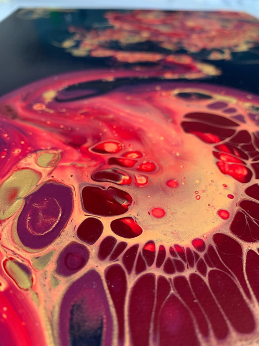 Visceral bonds (or the Pomegranate)