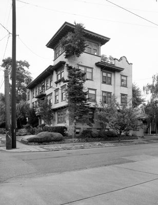 La Crosse Apartments, Southwest Corner